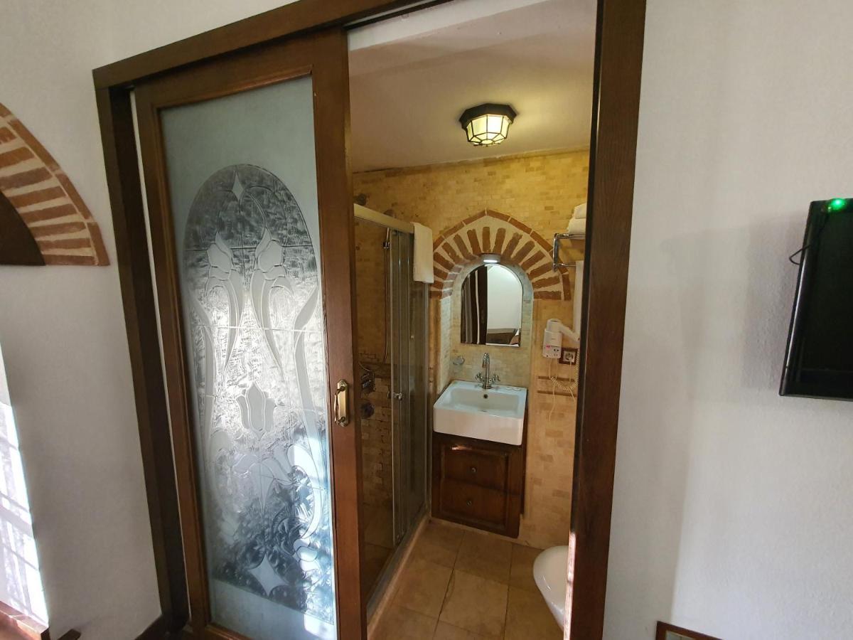 Cesme Kanuni Kervansaray Historical Hotel Екстер'єр фото