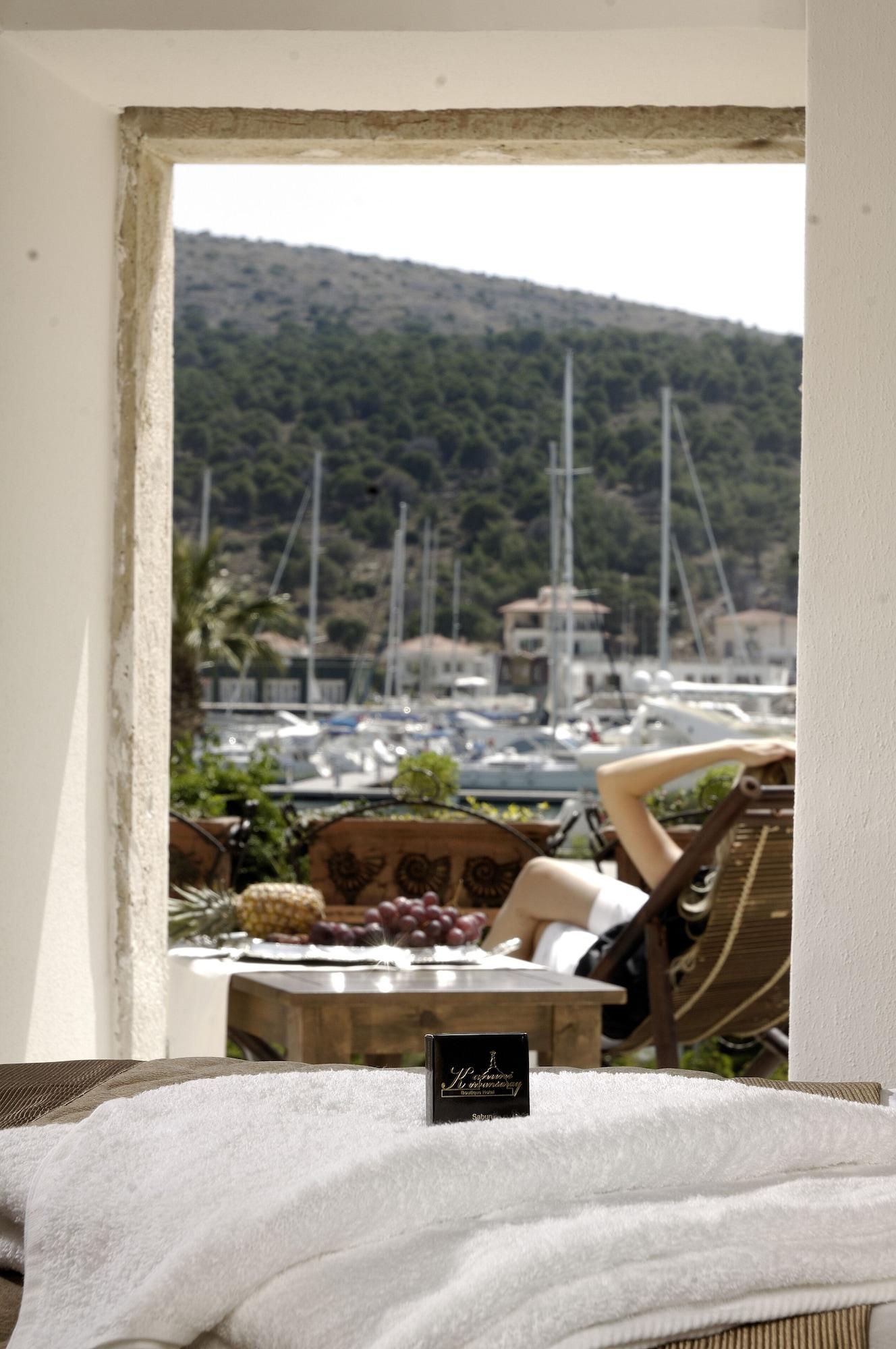 Cesme Kanuni Kervansaray Historical Hotel Екстер'єр фото
