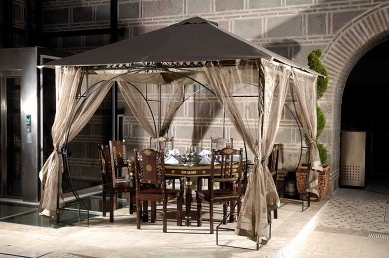 Cesme Kanuni Kervansaray Historical Hotel Екстер'єр фото
